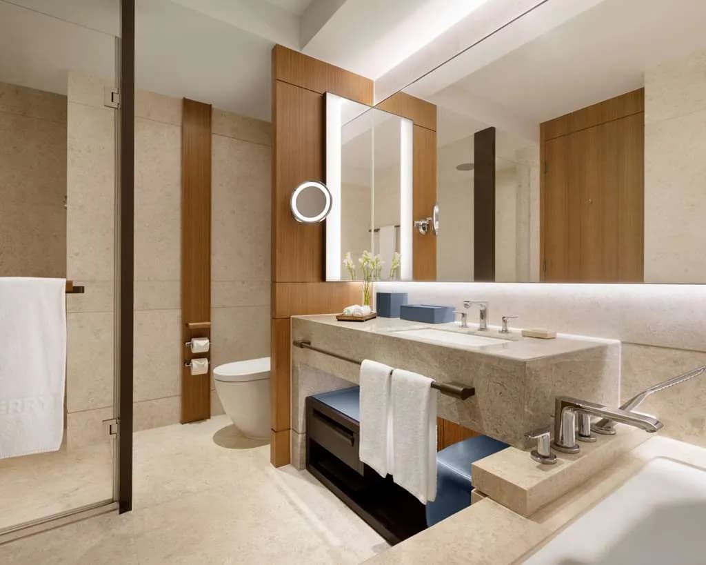 Kerry Hotel Hong Kong by Shangri-la - 2
