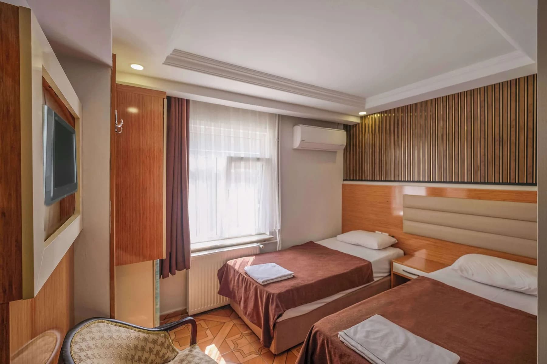 Hotel Özbek