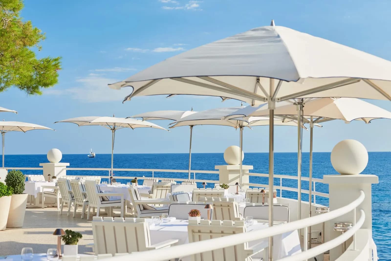 Monte-Carlo Beach